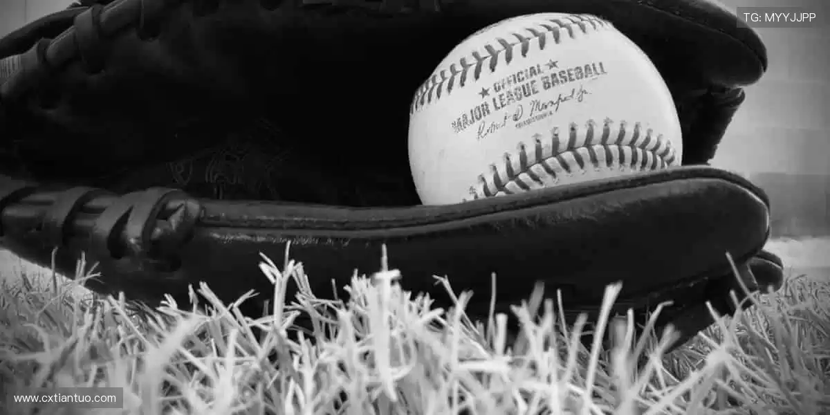 🎁独家周边来袭！限量款球星签名，让热爱触手可及🏅